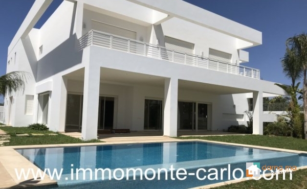 Villa haut standing neuve avec piscine à Souissi 